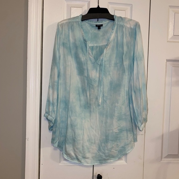 Torrid size 1 colorful long top - Picture 3 of 5